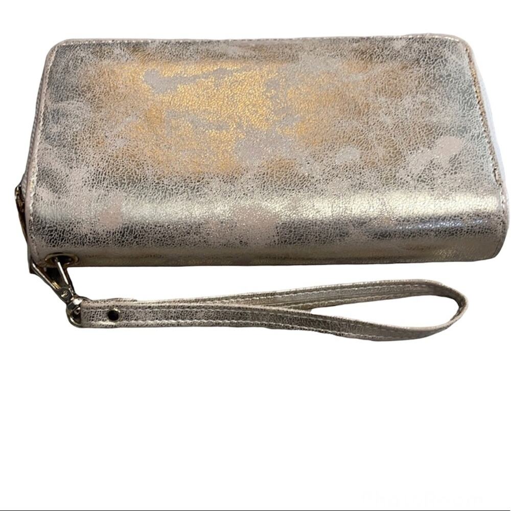 Maurice’s rose gold double zip around wristlet / clutch‎ / wallet.